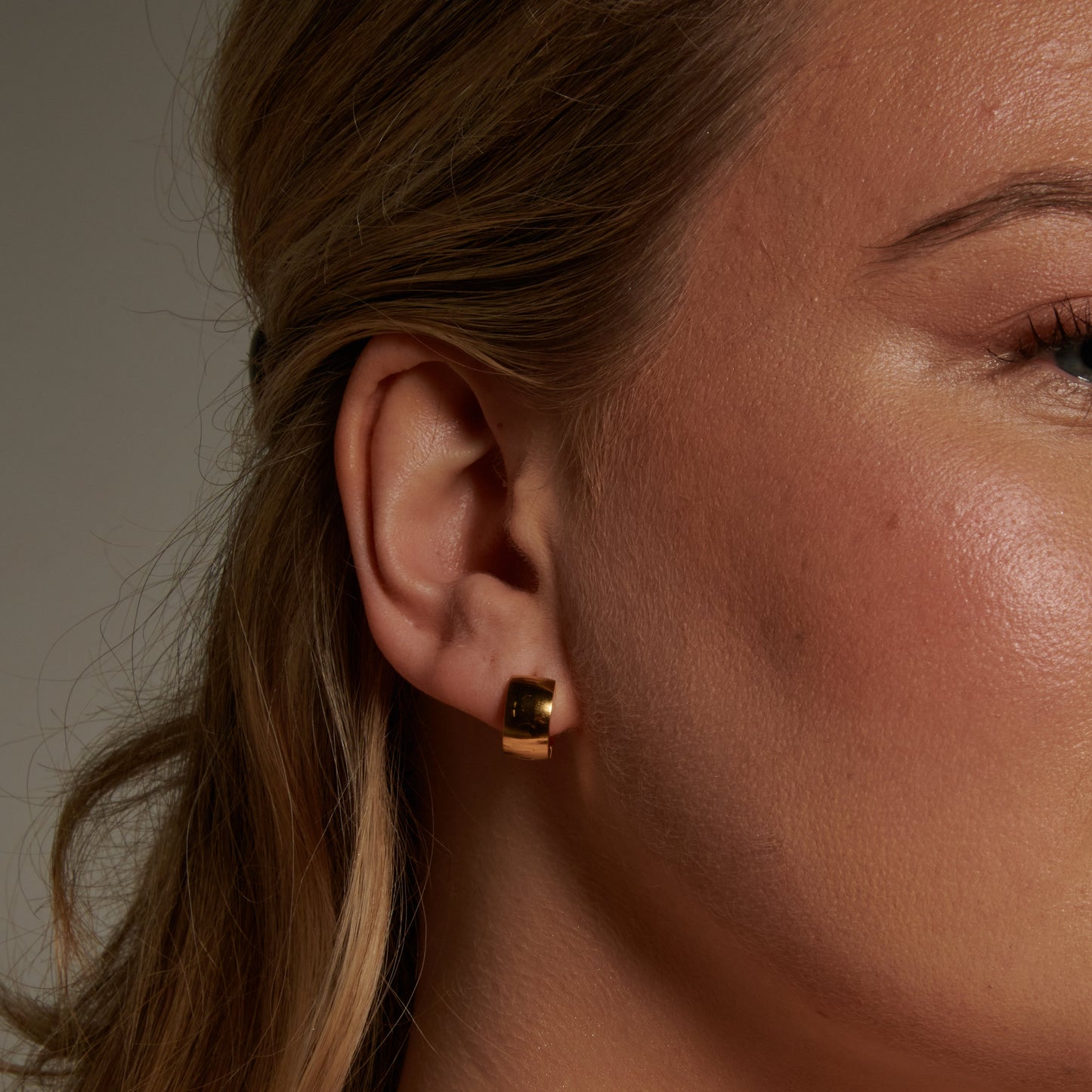 LIVIA Gold Mini Hoops